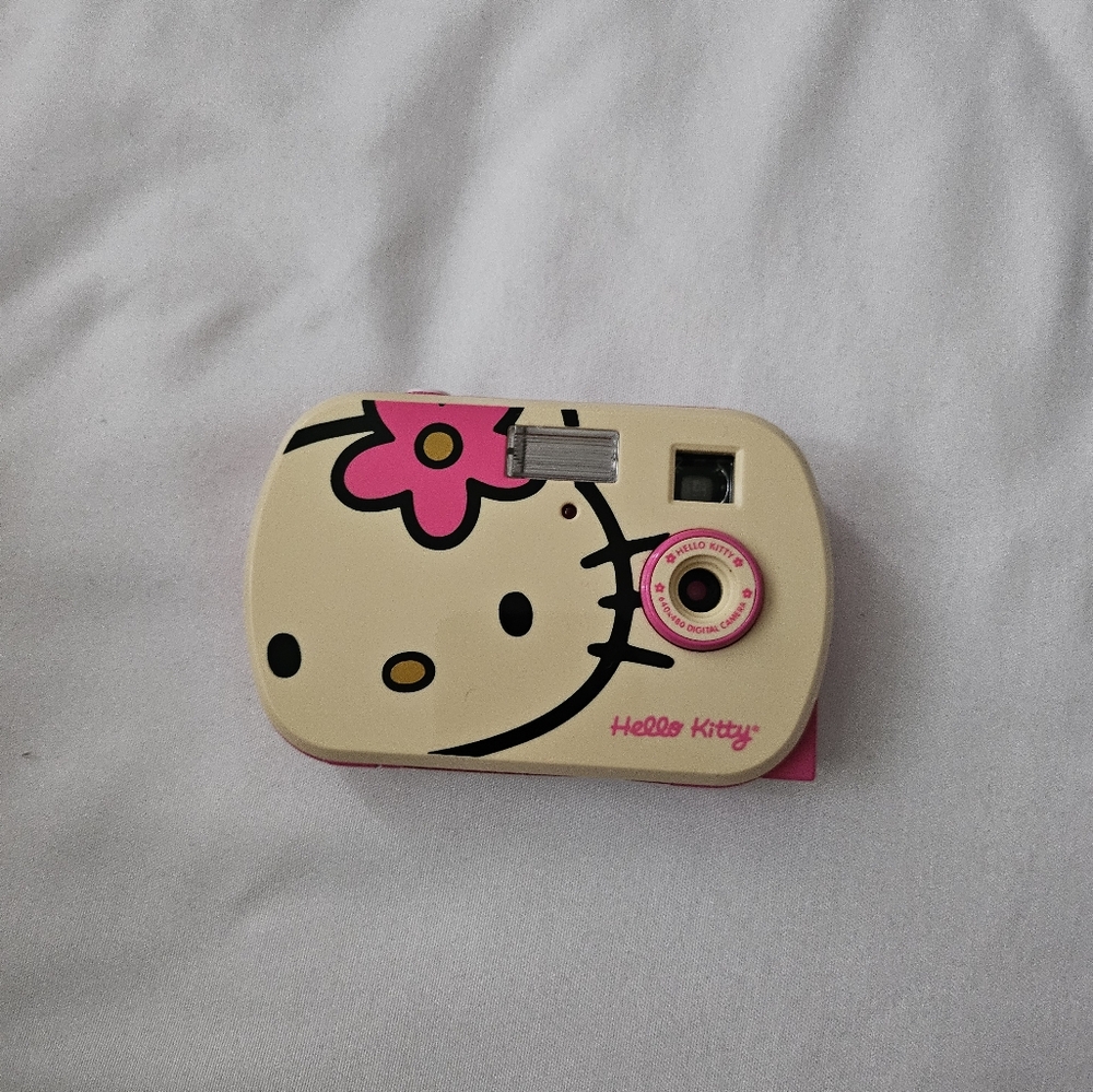 Sanrio Hello Kitty Pink Vintage Digital Camera